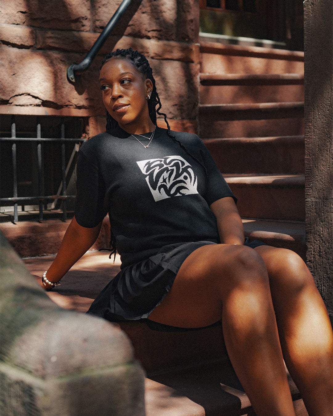 The Inverted Globe Knit Tee – Black