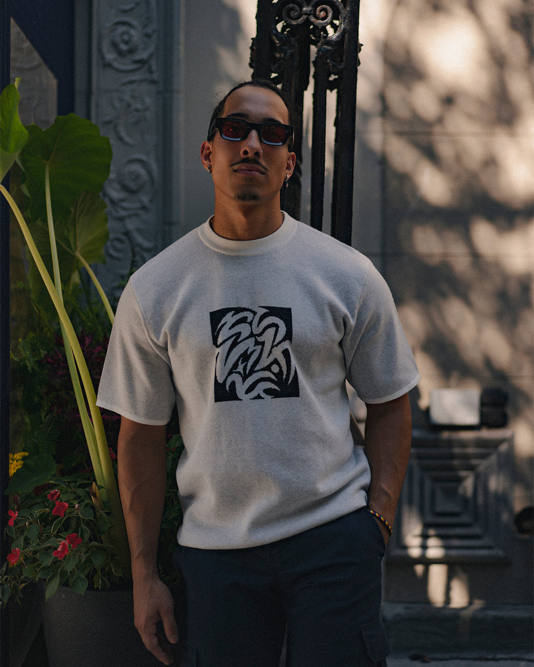 The Inverted Globe Knit Tee – Platinum